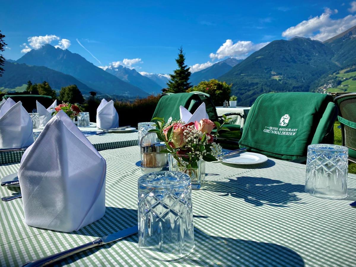 Hotel Restaurant Gruenwalderhof Patsch Esterno foto