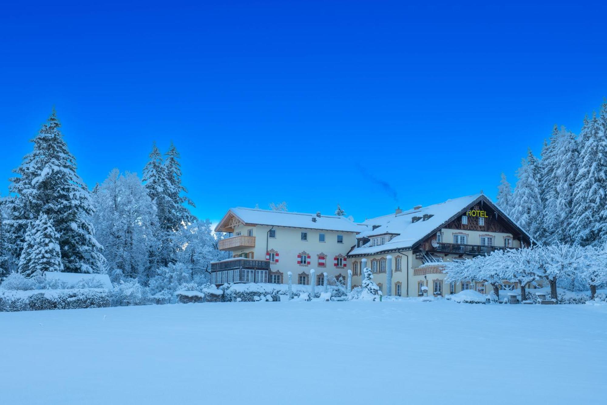 Hotel Restaurant Gruenwalderhof Patsch Esterno foto