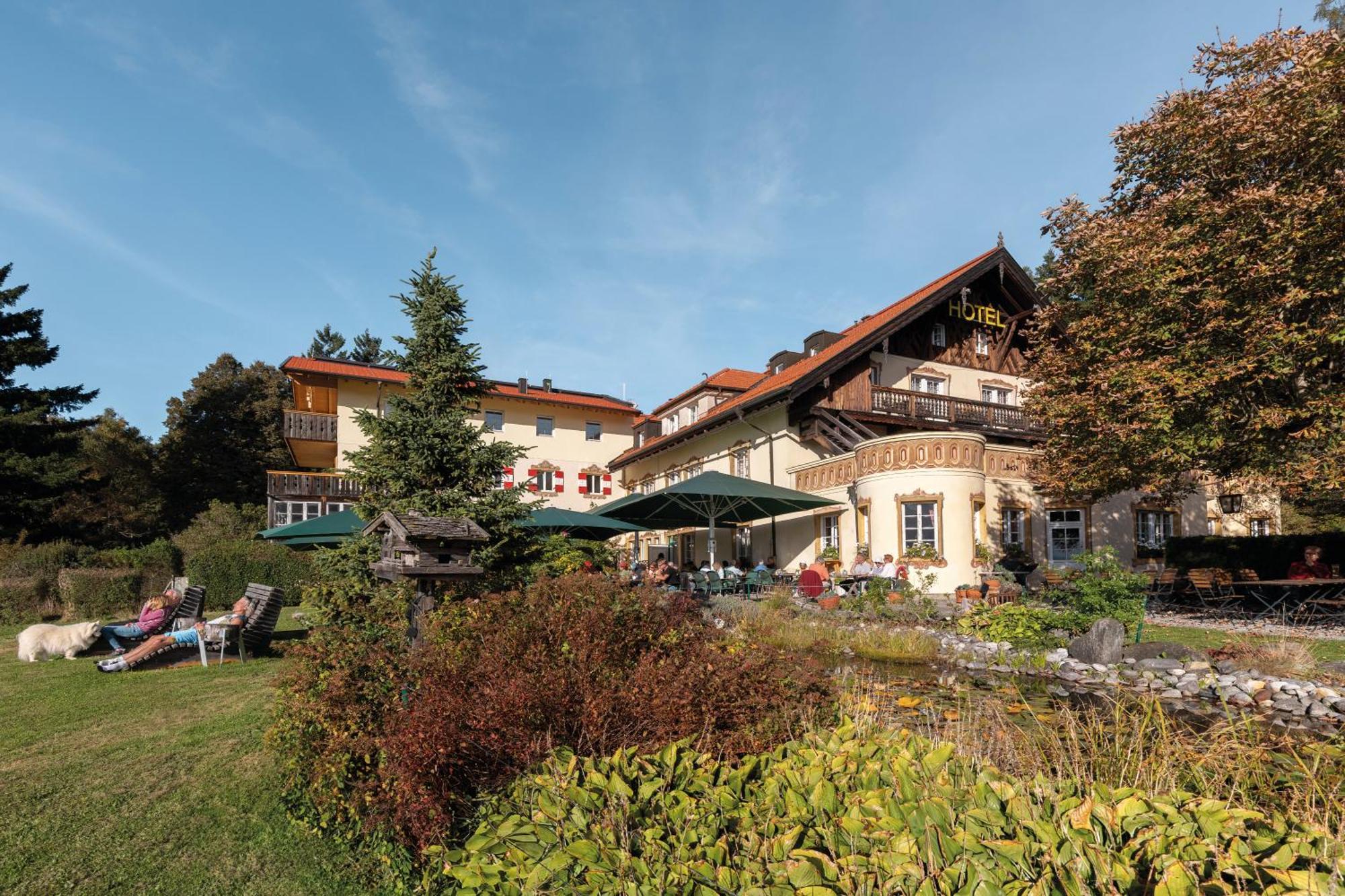 Hotel Restaurant Gruenwalderhof Patsch Esterno foto